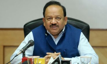 Hon’ble Prime Minister appreciates efforts beyond call of duty: Dr. Harsh Vardhan said while handing over the letters of appreciation to 10 Doctors & Nursing Officers, part of Wuhan evacuation team