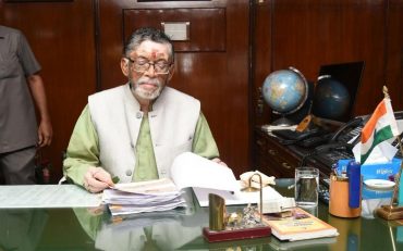 Union Labour Minister Shri Santosh Gangwar to donate one month’s salary to PM Relief Fund for fighting COVID-19