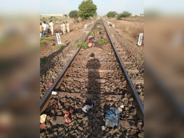 औरंगाबाद की सरिया फैक्ट्री में काम करने वाले 16 मजदूरों की ट्रेन से कटने से हुई मौत