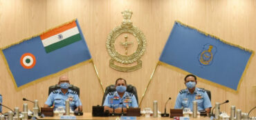 CHIEF OF THE AIR STAFF VISITS HEADQUARTERS CENTRAL AIR COMMAND