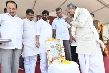 Kittur Channamma was a fierce queen who challenged the huge British army with her small army;Channamma, Tippu Sultan inspiration to fight for self respect :Chief Minister Siddaramaiah