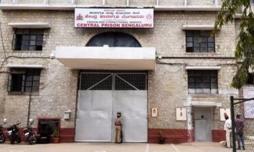 Parapanna Agrahara Central prison raided by Southeast Division police seized Mobile Phones,Cash,Drugs,Knives and other items