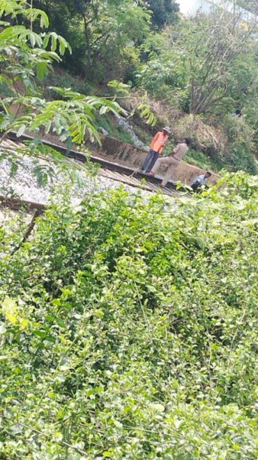 Unidentified woman found dead on Railway tracks