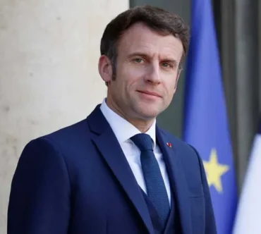 Emmanuel Macron: There is no threat to my position.. I will appoint a new Prime Minister: Macron