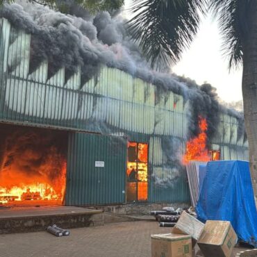 Massive fire at Textile Garment godown in Bommasandra Industrial estate no casualties